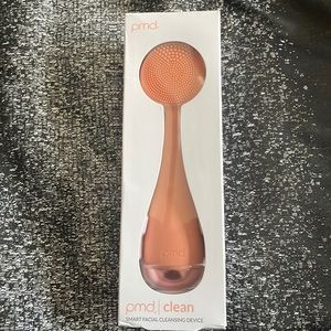PMD Clean Facial Cleansing Device